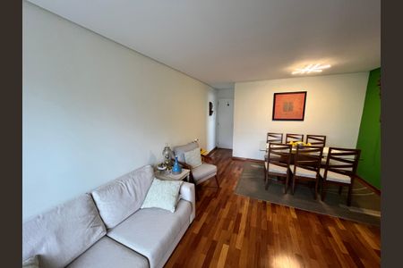Apartamento à venda com 80m², 3 quartos e 2 vagasSala