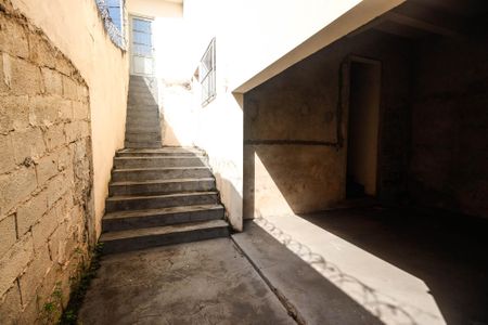 Casa para alugar com 200m², 3 quartos e 4 vagasEscada