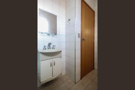 Casa para alugar com 200m², 3 quartos e 4 vagasBanheiro 1