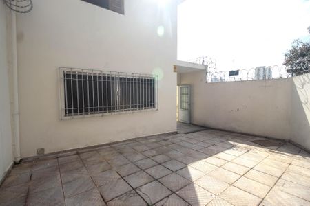 Casa para alugar com 200m², 3 quartos e 4 vagasÁrea Externa