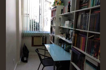 Apartamento à venda com 70m², 2 quartos e sem vaga