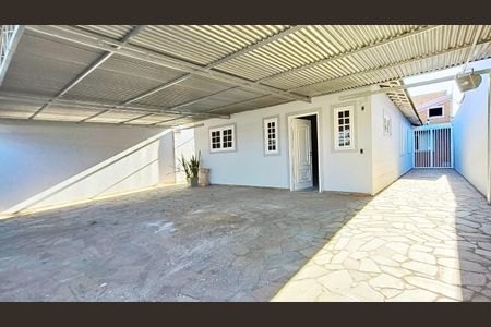 Casa à venda com 73m², 4 quartos e 3 vagas Casa à venda com 73m², 4 quartos e 3 vagasFoto 01