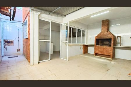 Casa à venda com 73m², 4 quartos e 3 vagas Casa à venda com 73m², 4 quartos e 3 vagasFoto 01