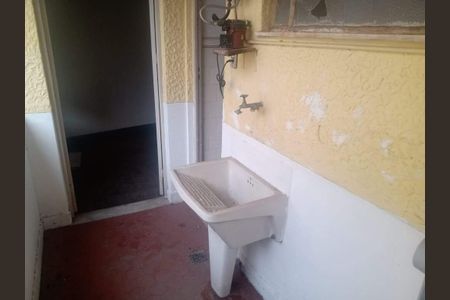 Apartamento à venda com 76m², 2 quartos e sem vaga