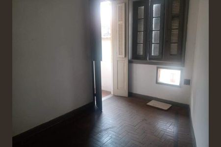 Apartamento à venda com 76m², 2 quartos e sem vaga