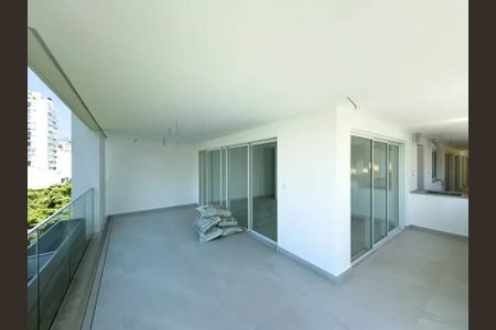 Apartamento à venda com 185m², 4 quartos e 2 vagas