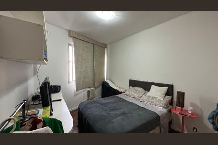 Apartamento à venda com 167m², 4 quartos e 2 vagasQuarto 2