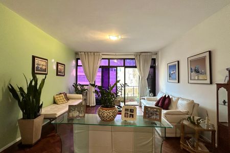 Apartamento à venda com 167m², 4 quartos e 2 vagasSala