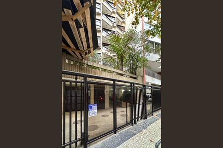 Apartamento à venda com 167m², 4 quartos e 2 vagasPlaquinha