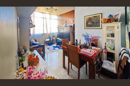 Apartamento à venda com 75m², 2 quartos e 1 vaga