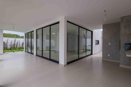 Casa à venda com 212m², 4 quartos e 3 vagas Casa à venda com 212m², 4 quartos e 3 vagasÁrea Gourmet