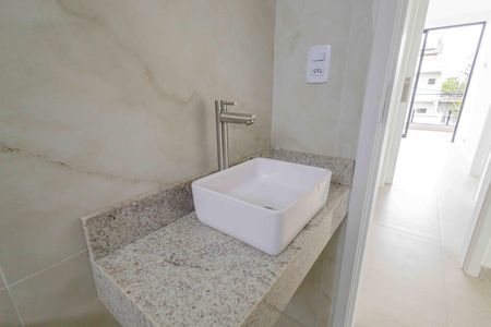 Casa à venda com 212m², 4 quartos e 3 vagas Casa à venda com 212m², 4 quartos e 3 vagasBanheiro da Suíte 3