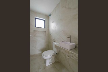 Casa à venda com 212m², 4 quartos e 3 vagas Casa à venda com 212m², 4 quartos e 3 vagasBanheiro da Suíte 3