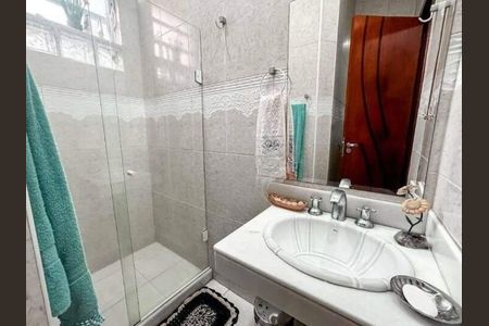 Casa à venda com 120m², 4 quartos e 2 vagas