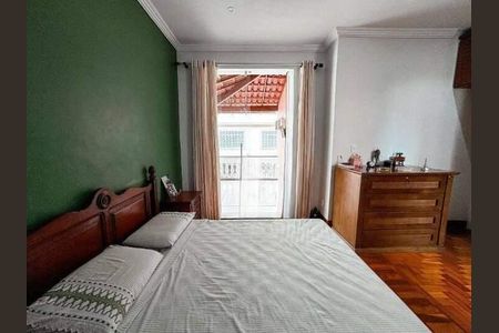 Casa à venda com 120m², 4 quartos e 2 vagas