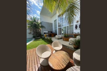 Casa à venda com 560m², 4 quartos e 2 vagas