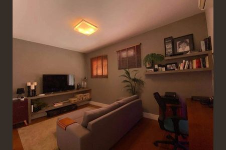 Casa à venda com 560m², 4 quartos e 2 vagas