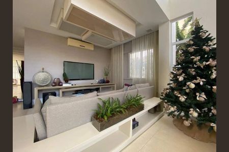 Casa à venda com 560m², 4 quartos e 2 vagas