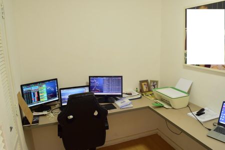 Apartamento à venda com 222m², 3 quartos e 3 vagasQuarto de Serviço