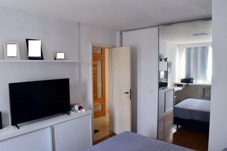 Apartamento à venda com 222m², 3 quartos e 3 vagasSuíte