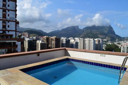 Apartamento à venda com 222m², 3 quartos e 3 vagasPiscina Cobertura