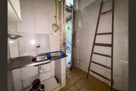 Casa à venda com 70m², 2 quartos e sem vaga