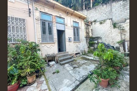 Casa à venda com 70m², 2 quartos e sem vaga