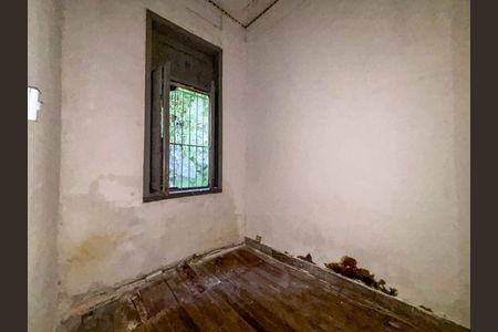 Casa à venda com 70m², 2 quartos e sem vaga