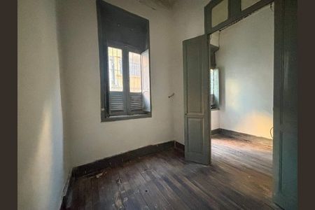 Casa à venda com 70m², 2 quartos e sem vaga