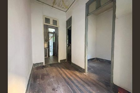 Casa à venda com 70m², 2 quartos e sem vaga