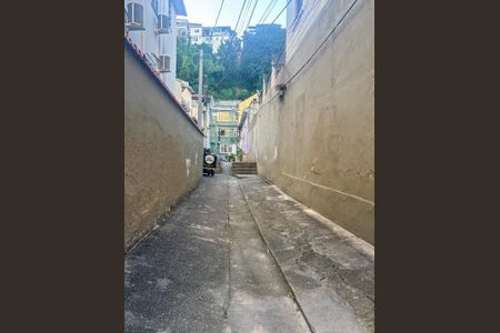 Casa à venda com 70m², 2 quartos e sem vaga