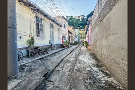 Casa à venda com 70m², 2 quartos e sem vaga