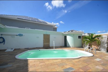 Casa de condomínio para alugar com 400m², 3 quartos e 4 vagasPiscina