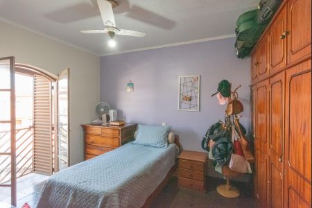 Casa à venda com 200m², 3 quartos e 3 vagas Casa à venda com 200m², 3 quartos e 3 vagasSuíte 1