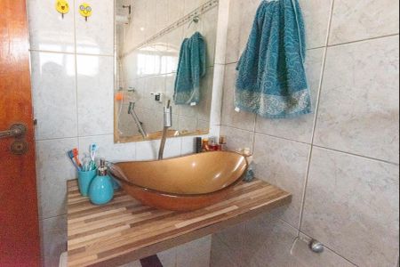 Casa à venda com 200m², 3 quartos e 3 vagas Casa à venda com 200m², 3 quartos e 3 vagasBanheiro da Suíte 1