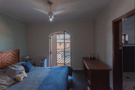 Casa à venda com 200m², 3 quartos e 3 vagas Casa à venda com 200m², 3 quartos e 3 vagasSuíte 2