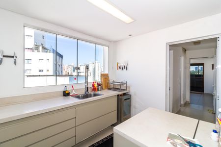 Apartamento à venda com 421m², 3 quartos e 4 vagasCobertura