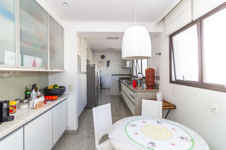 Apartamento à venda com 421m², 3 quartos e 4 vagasCozinha