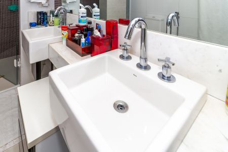 Apartamento à venda com 421m², 3 quartos e 4 vagasBanheiro da Suíte 1