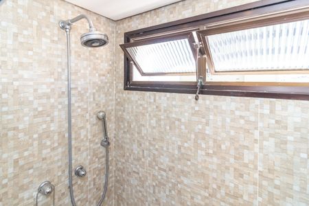 Apartamento à venda com 421m², 3 quartos e 4 vagasBanheiro da Suíte 2