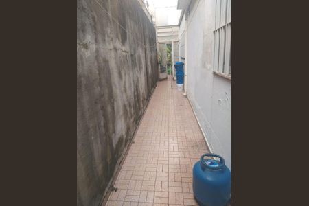 Corredor Lateral de casa à venda com 3 quartos, 210m² em Vila Prudente, São Paulo