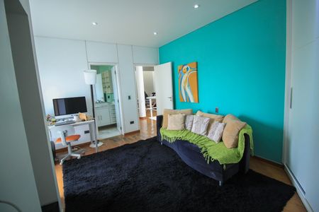 Casa à venda com 320m², 4 quartos e 4 vagas Casa à venda com 320m², 4 quartos e 4 vagasSuíte 3