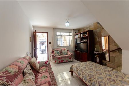 Casa à venda com 120m², 2 quartos e 1 vaga Casa à venda com 120m², 2 quartos e 1 vagaSala