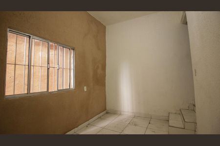 Casa para alugar com 70m², 1 quarto e sem vaga