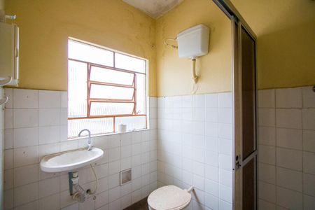 Casa à venda com 264m², 2 quartos e 3 vagas Casa à venda com 264m², 2 quartos e 3 vagasBanheiro