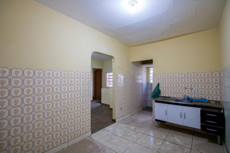 Casa à venda com 264m², 2 quartos e 3 vagas Casa à venda com 264m², 2 quartos e 3 vagasCozinha/Área de serviço