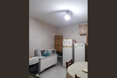Casa à venda com 240m², 3 quartos e 2 vagas Casa à venda com 240m², 3 quartos e 2 vagasCozinha