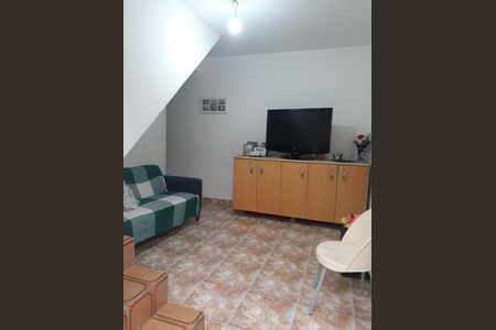 Casa à venda com 240m², 3 quartos e 2 vagas Casa à venda com 240m², 3 quartos e 2 vagasSala