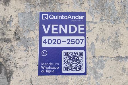 Casa à venda com 300m², 2 quartos e 4 vagasPlaca