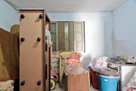 Casa à venda com 300m², 2 quartos e 4 vagasEdícula - quarto